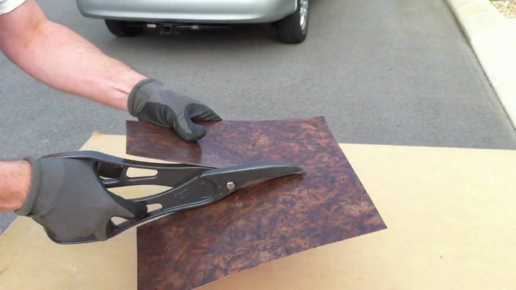 how-to-cut-copper-sheet-amulette