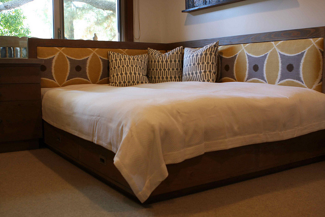 Adorable Queen Size Daybed With Awesome Frame On Twin Throughout 